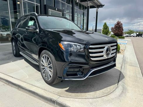 New 2025 Mercedes-Benz GLS 580 580 4MATIC image 11