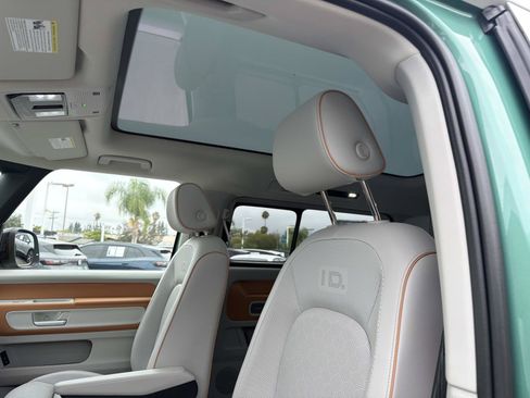 Certified 2025 Volkswagen ID. Buzz 1st Edition AWD/4WD image 14