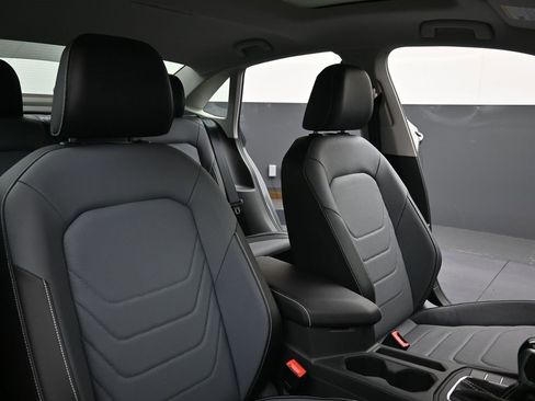 New 2026 Volkswagen Jetta SEL image 13