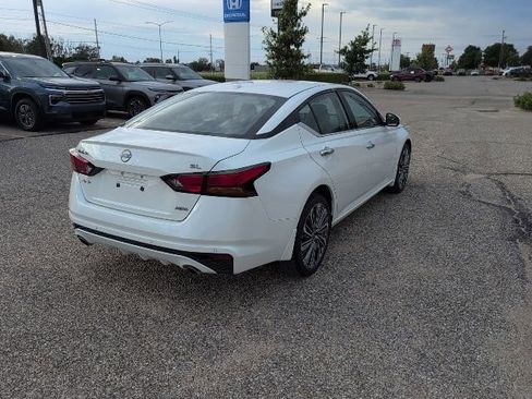 Used 2024 Nissan Altima 2.5 SL image 17