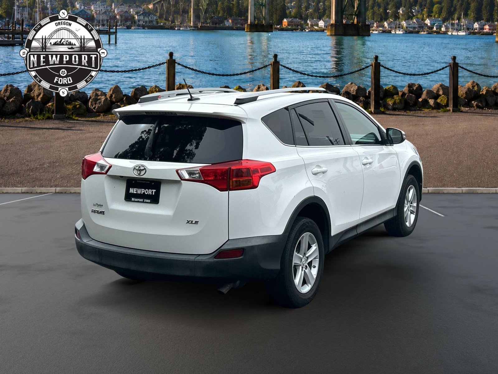 Used 2013 Toyota RAV4 XLE FWD image 9