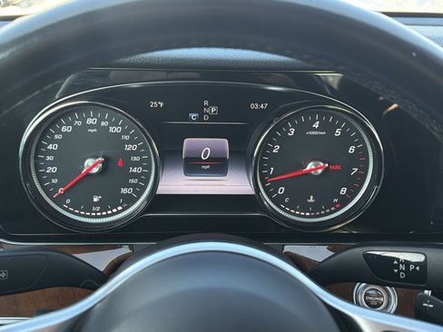 Used 2019 Mercedes-Benz E 300 E 300 image 16