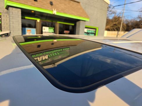 Used 2008 Lincoln Mark LT 2WD image 48