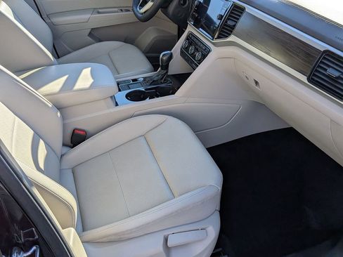 Used 2022 Volkswagen Atlas SE image 28