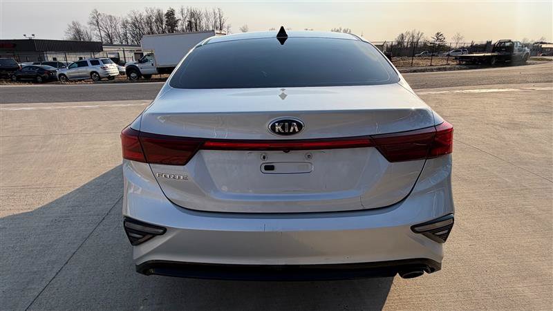 Used 2021 Kia Forte LXS FWD image 4