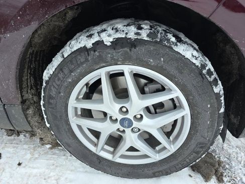 Used 2022 Ford Edge SEL w/ Convenience Package image 13