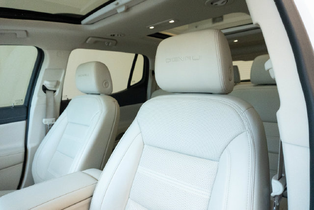 Used 2023 GMC Acadia Denali FWD image 20