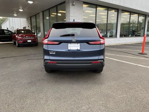 Used 2024 Honda CR-V EX-L image 6