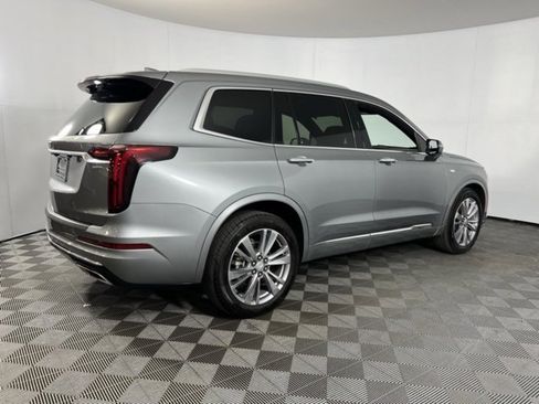 Used 2024 Cadillac XT6 Premium Luxury image 5