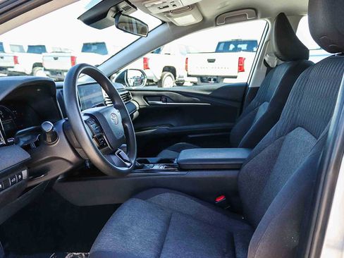 Used 2025 Toyota Camry LE FWD image 17