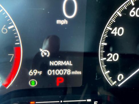 Used 2025 Honda Civic Sport image 15