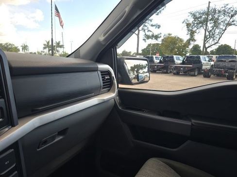 Used 2023 Ford F150 XLT RWD image 14