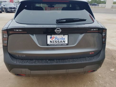 New 2026 Nissan Kicks SR FWD image 6