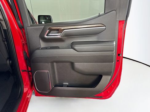 Used 2023 GMC Sierra 1500 Elevation image 27