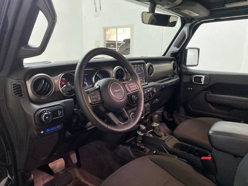 Used 2023 Jeep Wrangler Unlimited w/ Sun & Screen Package AWD/4WD image 65