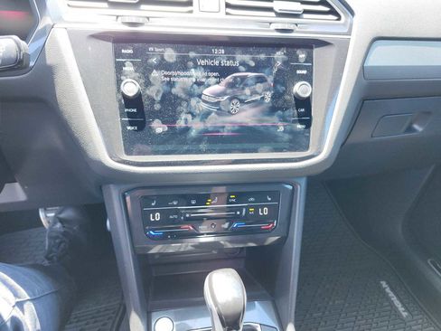 Used 2024 Volkswagen Tiguan SE R-Line AWD/4WD image 13