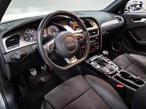 Used 2010 Audi S4 Prestige image 4