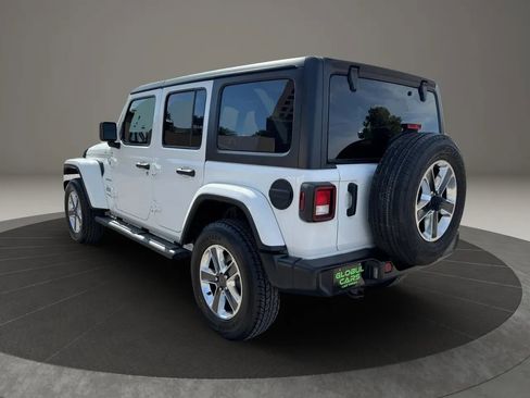 Used 2021 Jeep Wrangler Unlimited Sahara AWD/4WD image 7