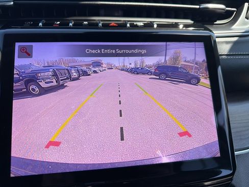 Used 2023 Jeep Grand Cherokee Limited w/ Trailer Tow Prep Group (B) image 17