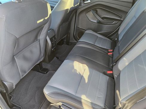 Used 2016 Ford Escape SE w/ Equipment Group 201A image 29