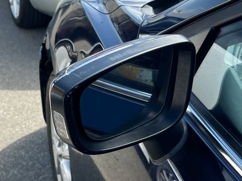 Used 2016 MAZDA MAZDA3 i Sport w/ Preferred Equipment Package FWD image 8