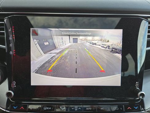 Used 2024 Jeep Wagoneer Series II image 24