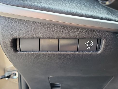 Certified 2025 Nissan Kicks S FWD image 22