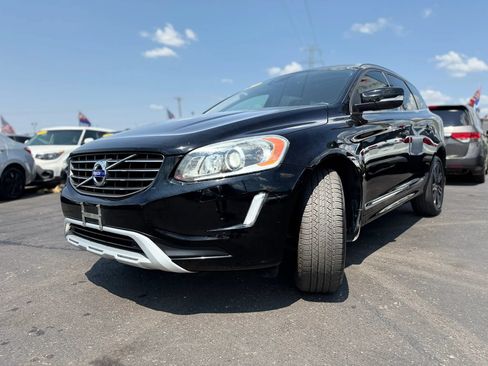 Used 2017 Volvo XC60 T5 Dynamic w/ Preferred Option Package AWD/4WD image 7