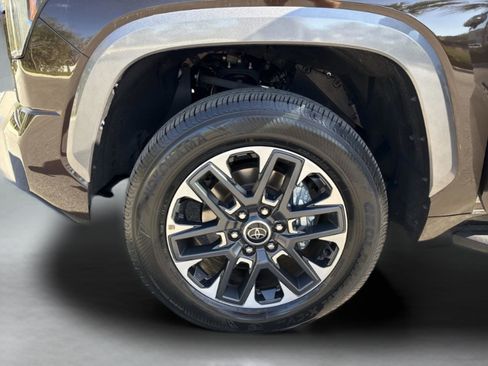 Used 2024 Toyota Tundra Limited image 26