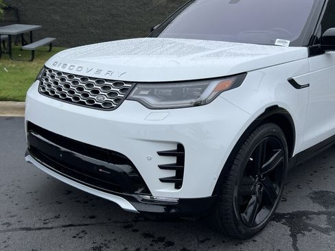 Certified 2023 Land Rover Discovery Metropolitan Edition AWD/4WD image 10