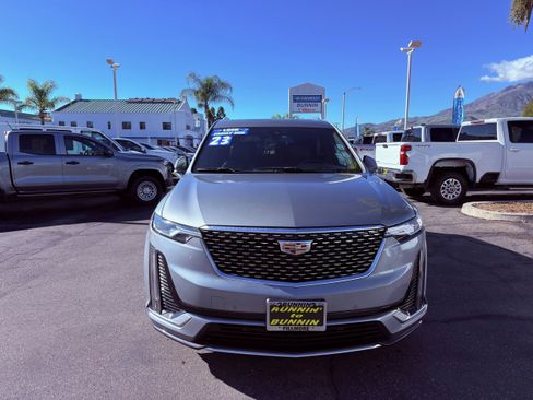 Used 2024 Cadillac XT6 Premium Luxury image 3