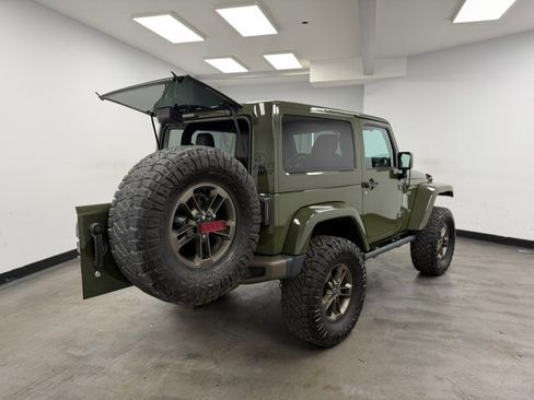 Used 2016 Jeep Wrangler Sahara AWD/4WD image 22