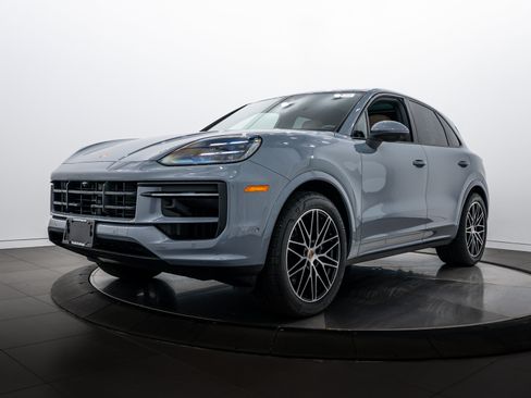 Certified 2026 Porsche Cayenne image 1