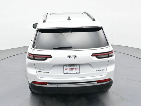 Used 2022 Jeep Grand Cherokee L Limited w/ Luxury Tech Group II image 27