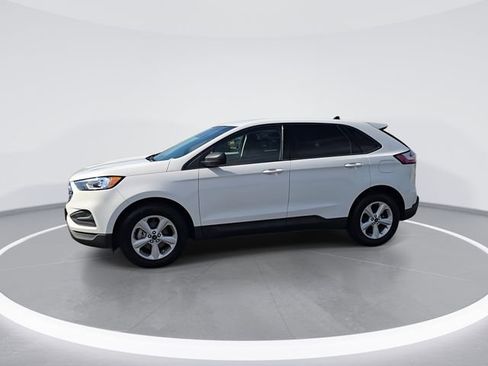 Used 2020 Ford Edge SE image 5