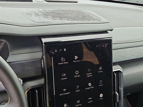 Used 2024 GMC Acadia AT4 AWD/4WD image 15