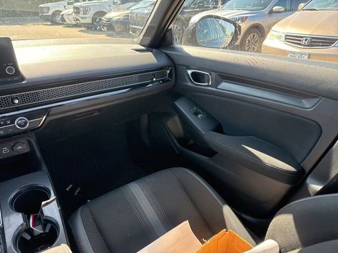 Used 2022 Honda Civic Sport image 17