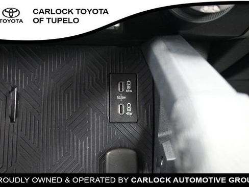 Used 2025 Toyota 4Runner SR5 AWD/4WD image 15