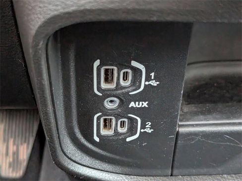 Used 2024 RAM 2500 Big Horn image 30