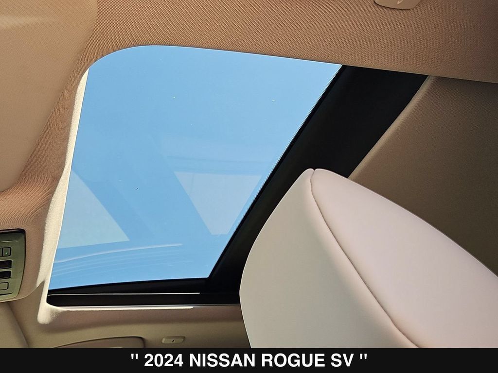 Used 2024 Nissan Rogue SV w/ SV Premium Package FWD image 37