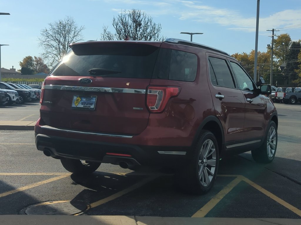 Used 2019 Ford Explorer Limited w/ Ford Safe & Smart Package AWD/4WD image 3