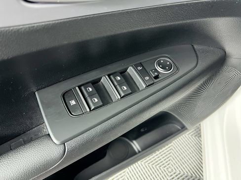 Certified 2024 Kia Forte LXS w/ LXS Technology Package FWD image 14