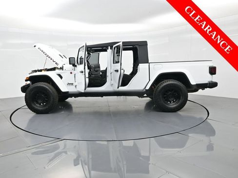 Used 2023 Jeep Gladiator Mojave w/ Trailer Tow Package image 46