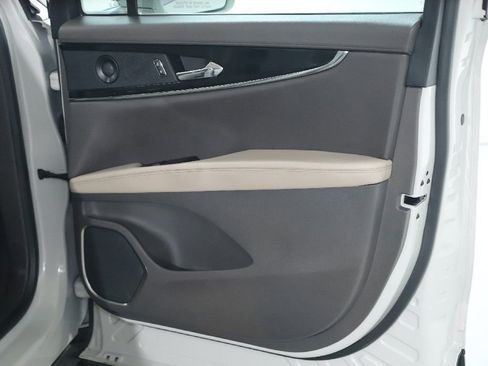 Used 2021 Lincoln Nautilus Reserve image 35