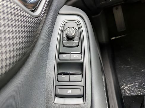 Used 2025 Subaru Outback Premium AWD/4WD image 22