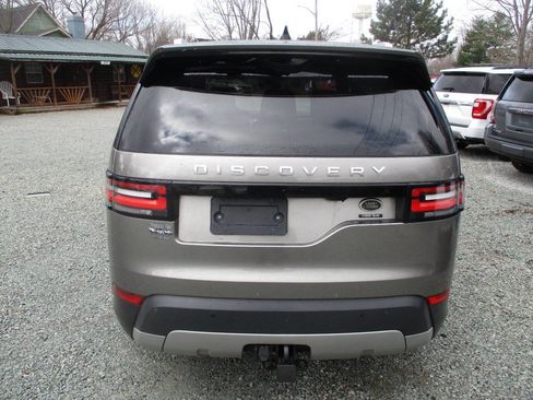 Used 2017 Land Rover Discovery HSE Luxury image 4