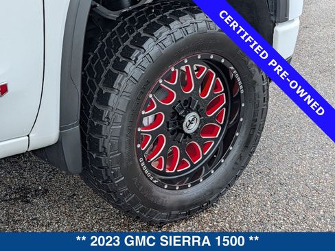 Used 2023 GMC Sierra 1500 AT4 w/ Technology Package AWD/4WD image 13