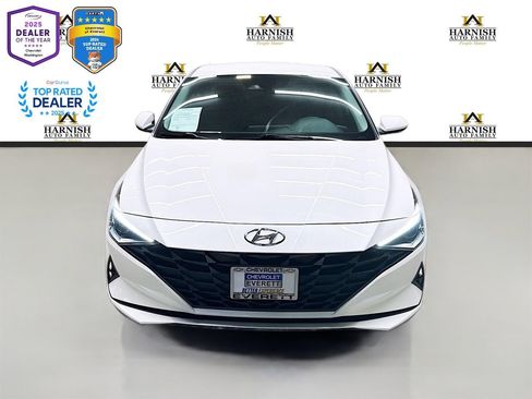 Used 2021 Hyundai Elantra SEL FWD image 2
