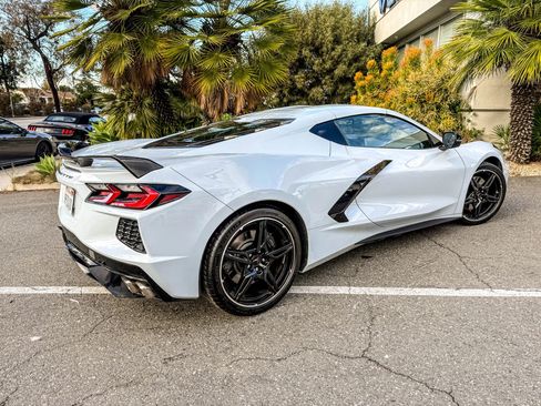 Used 2022 Chevrolet Corvette Stingray Premium Cpe w/ Z51 Performance Package image 7