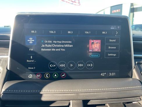 Used 2021 GMC Yukon SLT w/ SLT Luxury Plus Package image 28